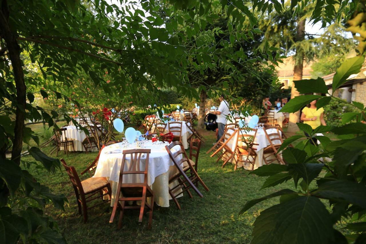 Agriturismo Tre Santi Villa Padula Buitenkant foto